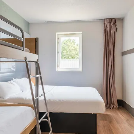 B&B Hotel Angers 2 Universite Beaucouze