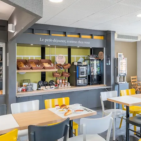 B&B Hotel Angers 2 Universite Hotel Beaucouze