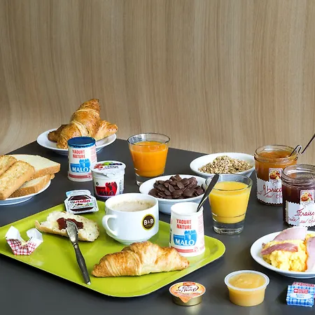 Angers 2 Universite 2* 布库茨