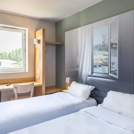 Angers 2 Universite 酒店 布库茨