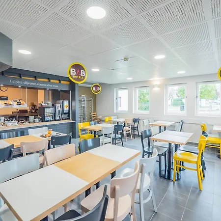 B&B Hotel Angers 2 Universite 2*