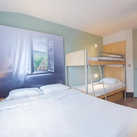 B&B Hotel Angers 2 Universite Hotel Beaucouze