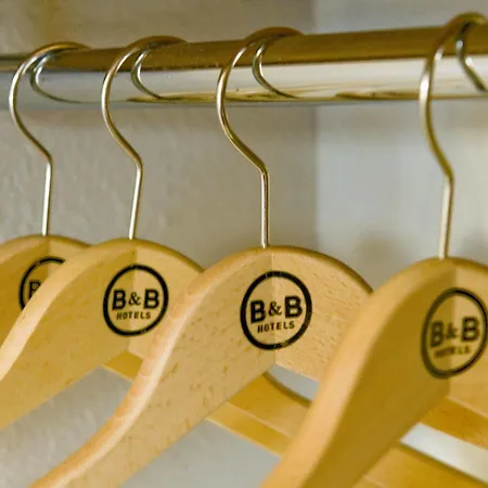 B&B Hotel Angers 2 Universite 2* Beaucouze