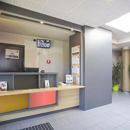 Hotel Angers 2 Universite 2*