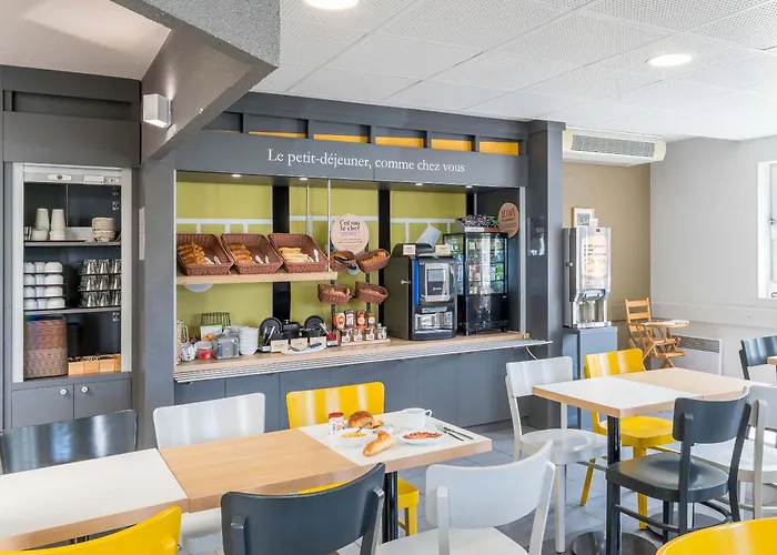 Angers 2 Universite 호텔 Beaucouzé