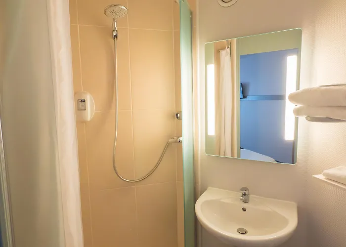 Hotel Angers 2 Universite Beaucouzé